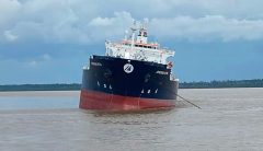 Navio-encalhado-e1701790073540