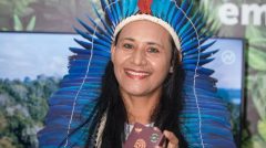 katyana-xipaya-fundadora-da-marca-de-chocolates-indigenas-da-regiao-do-medio-xingu-1729111590934_v2_900x506